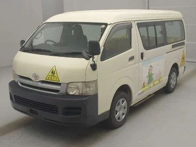TOYOTA HIACE WAGON
