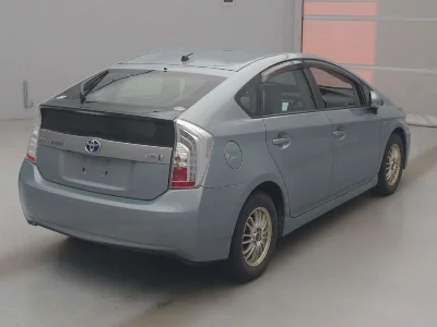 TOYOTA PRIUS PHV