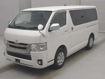 TOYOTA REGIUS VAN
