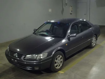 TOYOTA CAMRY GRACIA SEDAN