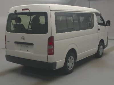 TOYOTA HIACE WAGON