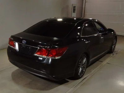 Toyota CROWN HYBRID