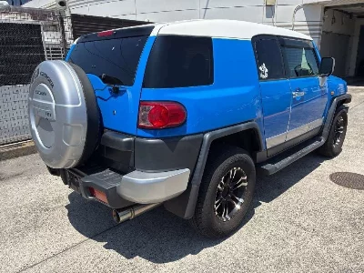 TOYOTA FJ CRUISER