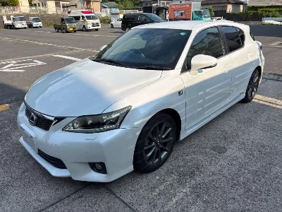 Lexus CT200h