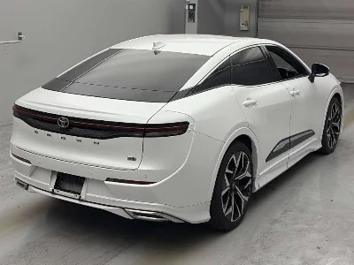 Toyota Crown Crossover