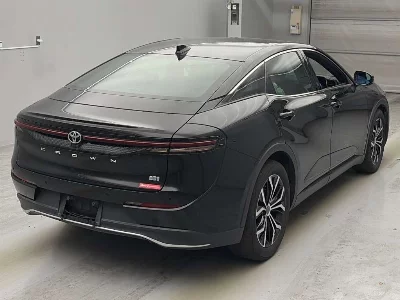 TOYOTA CROWN CROSSOVER