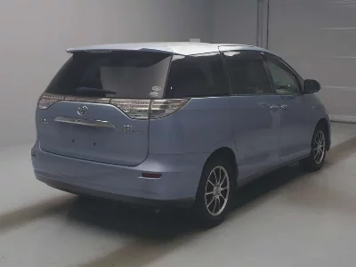 Статистика аукционов Toyota Estima Hybrid