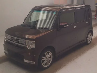 TOYOTA PIXIS SPACE