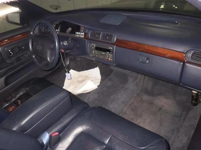 Cadillac CONCOURSE  с аукциона в Японии