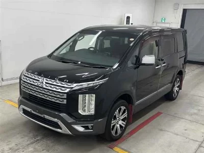 MITSUBISHI DELICA D:5