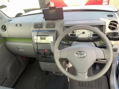 Toyota Pixis Space