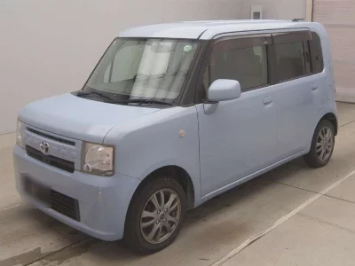 Toyota Pixis Space