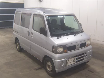 NISSAN CLIPPER VAN