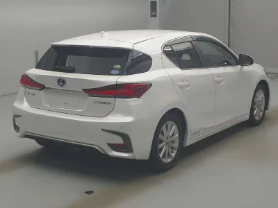 Lexus CT200h