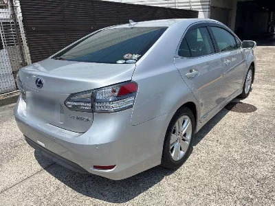 Lexus HS250h