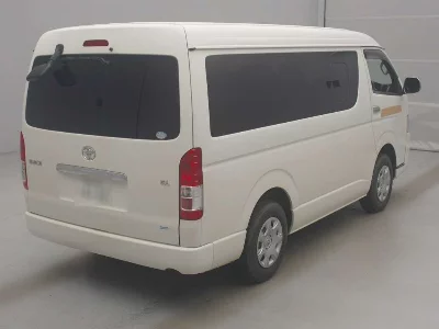 TOYOTA HIACE WAGON