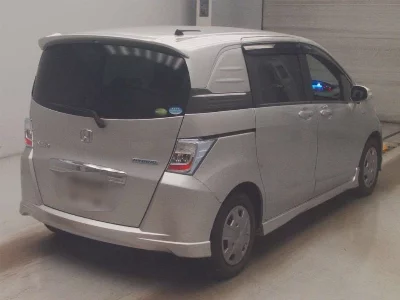 Honda FREED SPIKE HYBRID