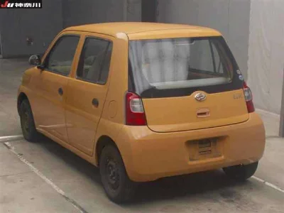 DAIHATSU ESSE