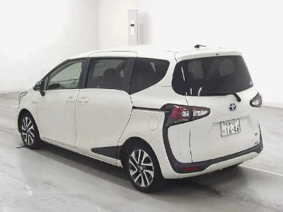 Toyota Sienta