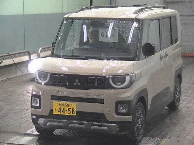 Mitsubishi Delica Mini