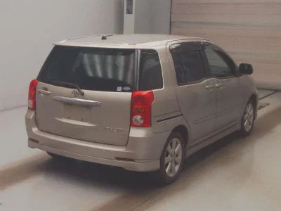 Toyota Raum