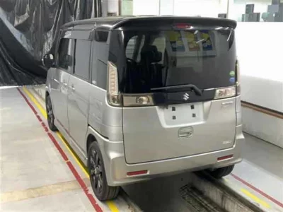Suzuki Spacia Custom