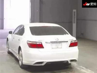 Lexus LS460L