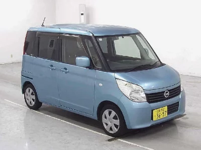 NISSAN ROOX