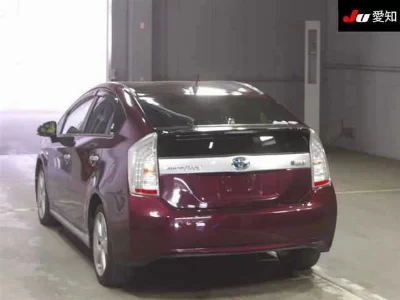 Toyota Prius PHV
