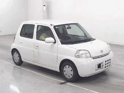 DAIHATSU ESSE