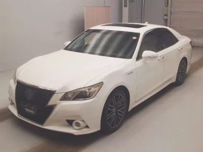 Toyota CROWN HYBRID