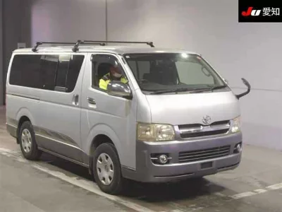 Toyota HiAce Van