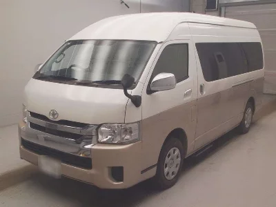 TOYOTA HIACE WAGON