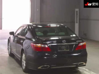 Lexus LS600h
