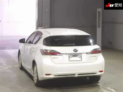 Lexus CT200h