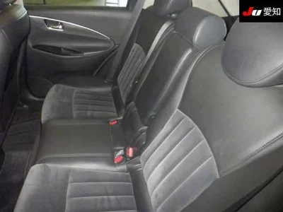 NISSAN SKYLINE CROSSOVER