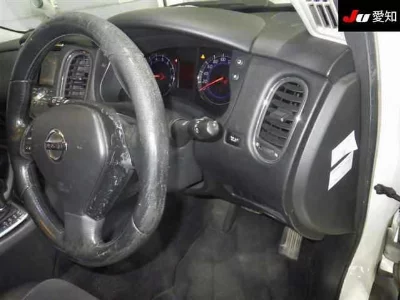 NISSAN SKYLINE CROSSOVER