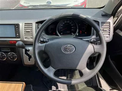 TOYOTA HIACE WAGON