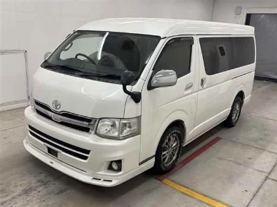 TOYOTA HIACE WAGON
