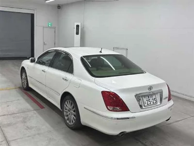 Toyota CROWN MAJESTA