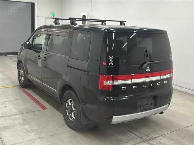 Mitsubishi Delica D:5  с аукциона в Японии