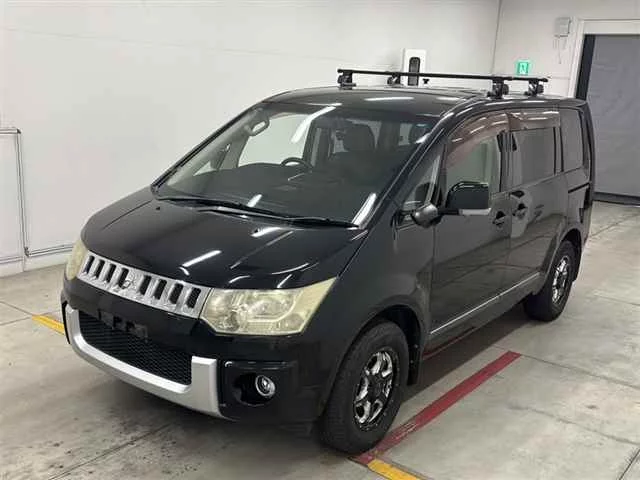 Mitsubishi Delica D:5  с аукциона в Японии