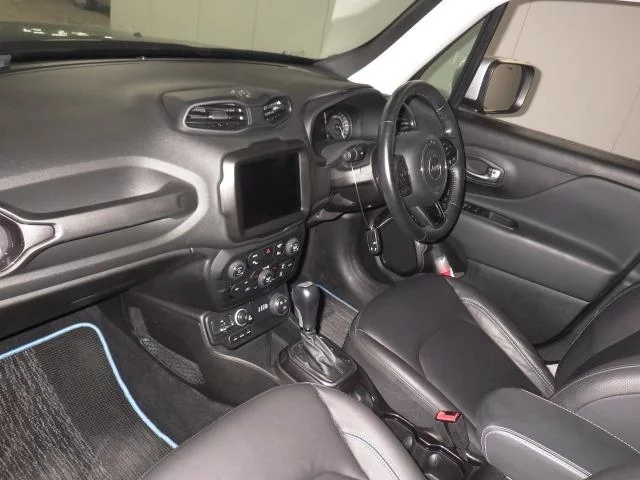 Jeep RENEGADE 4XE  с аукциона в Японии