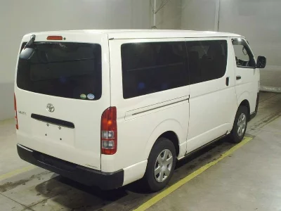 Toyota HiAce Van