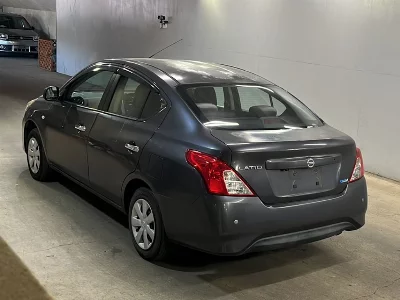 NISSAN TIIDA LATIO