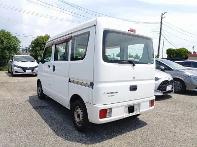 Mitsubishi Minicab
