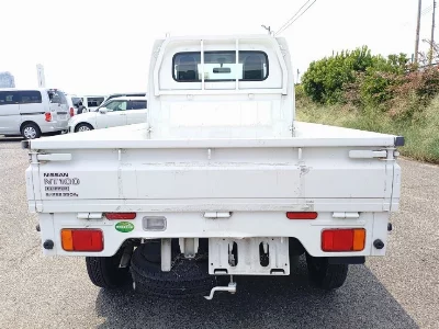 Nissan NT100 Clipper