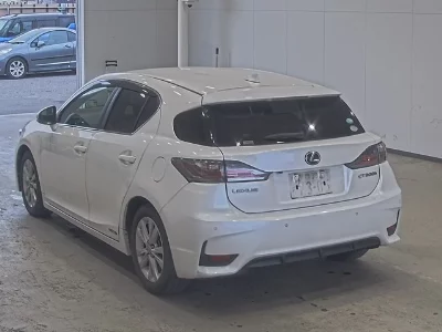 Lexus CT200h