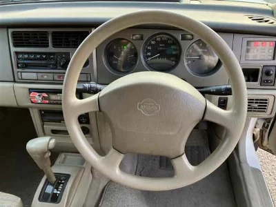NISSAN RASHEEN