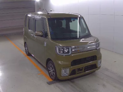DAIHATSU WAKE